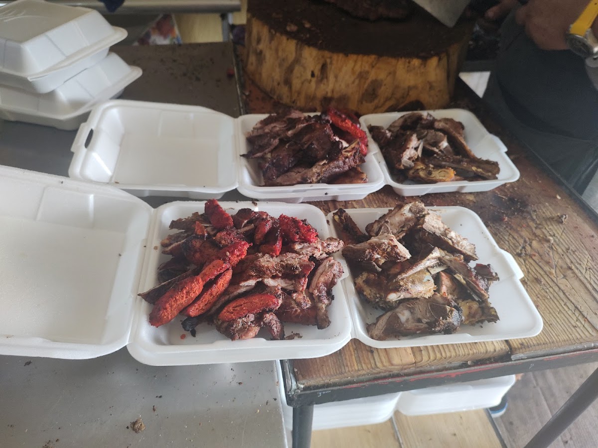 Pollos Asados Y Carnes Mario